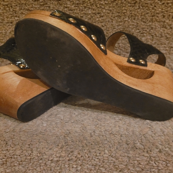 Michael Kors platform sandals, size 6.5 - Picture 5 of 6